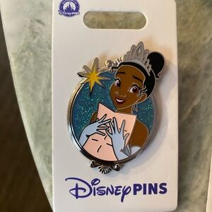 2025 Disney Parks Princess Portrait Silver Frame Tiana princess and frog OE Pin